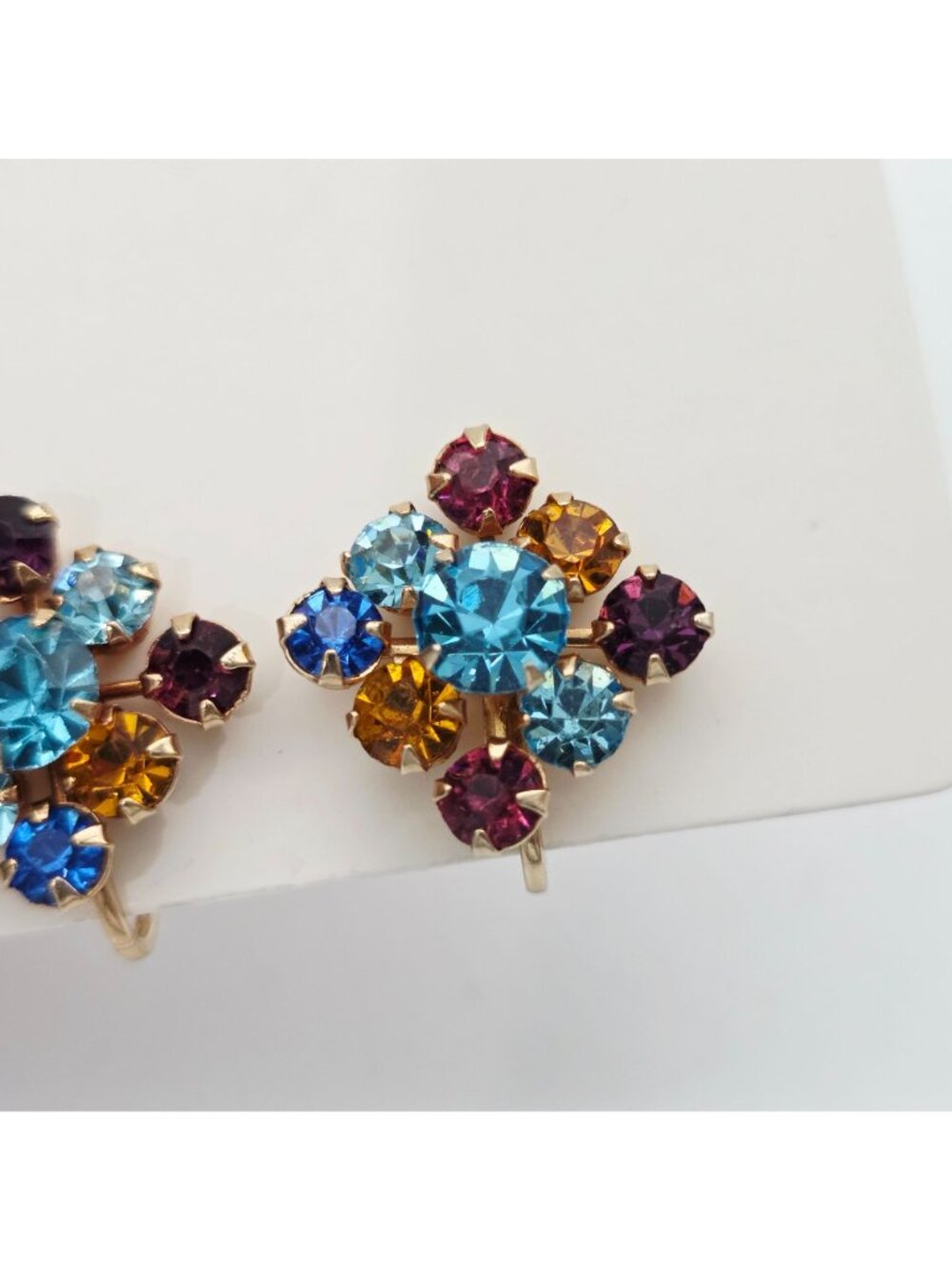 Vintage Multicolor Czech Crystal Screw-Back Earrings Gold-Tone Setting 3/4" - Picture 3 of 7